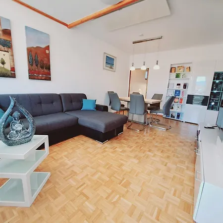 Naehe Redbull Ring アパート *