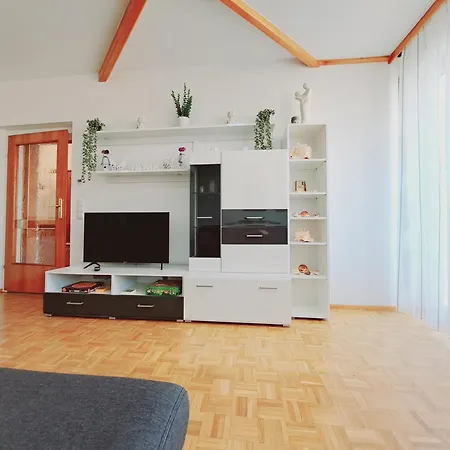 Naehe Redbull Ring Lejlighed